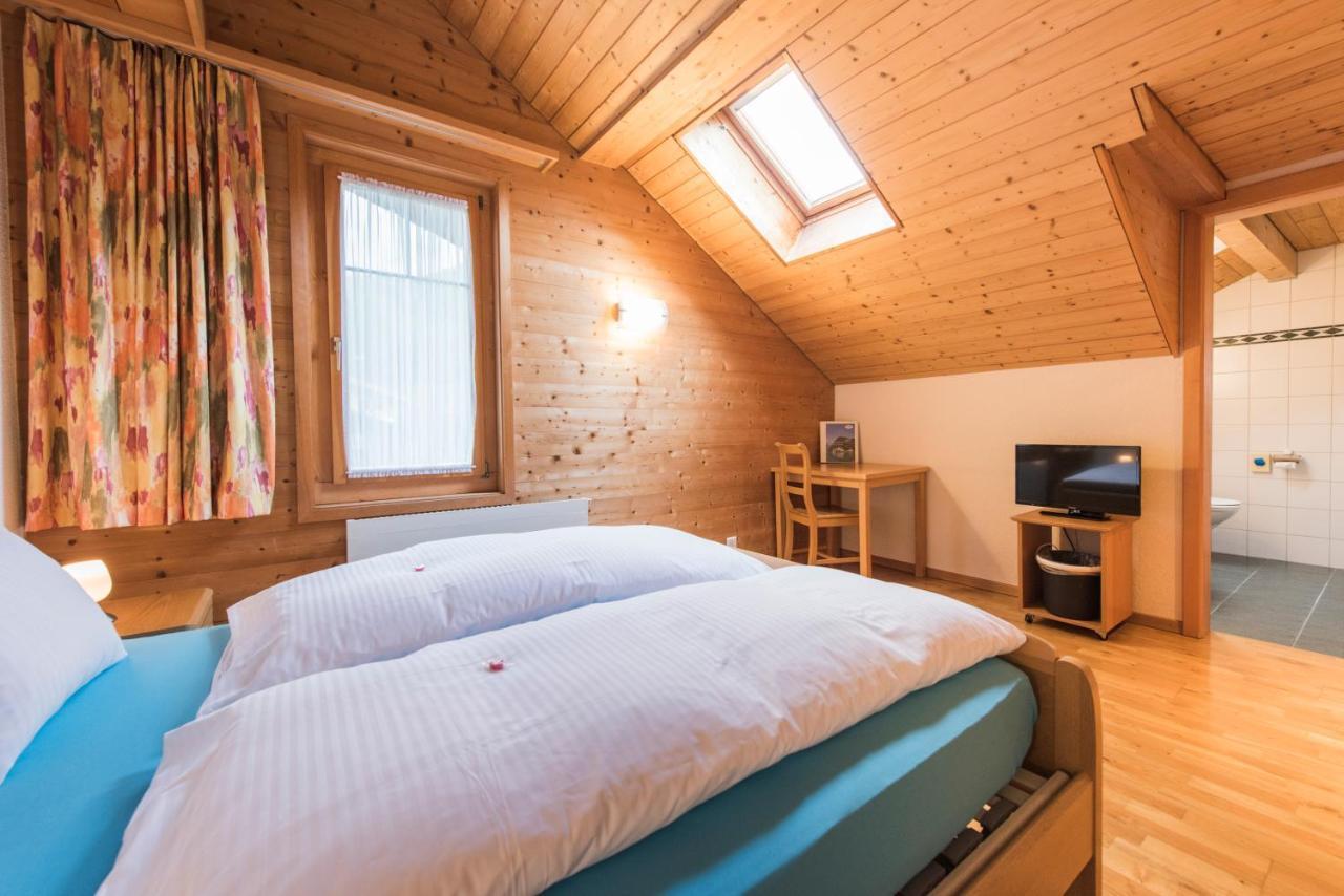 Hotel Alpenrose Beim Ballenberg Hofstetten bei Brienz Exterior photo